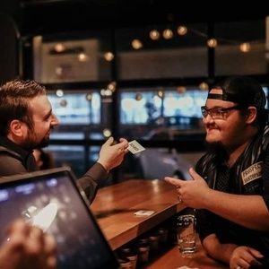 Meet your Posher, Luis-andré